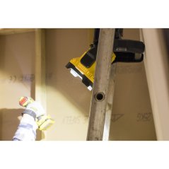 LED světlomet Stanley FMCL001B - 18V V20 - bez baterie a nabíječky