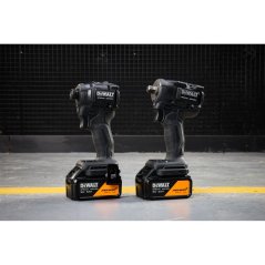2-dílná sada nářadí Dewalt Mclaren DCK2224MP2T