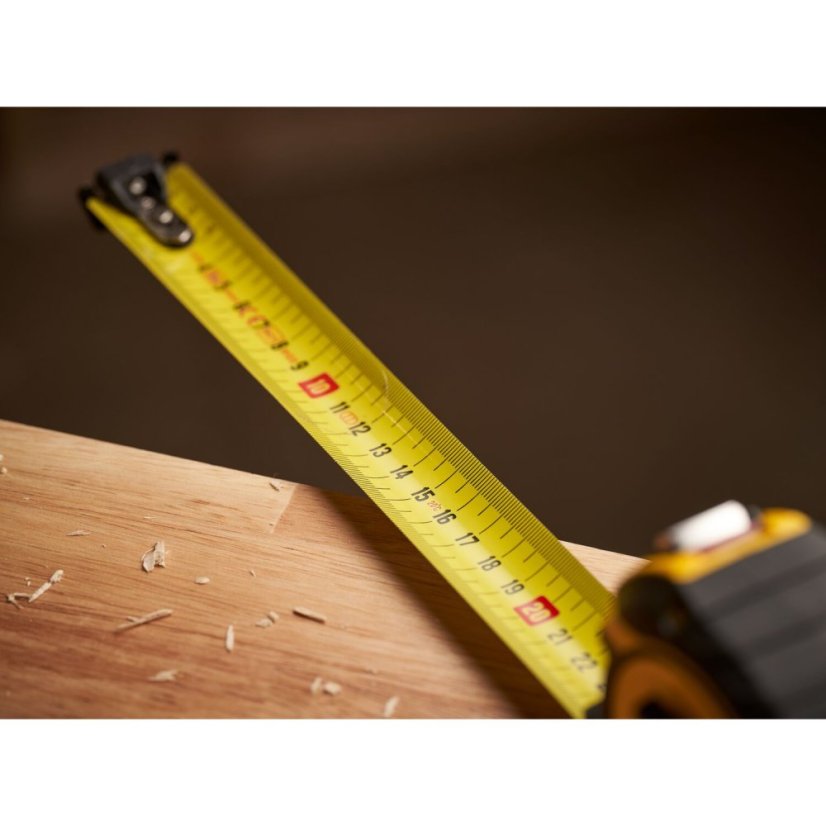 Svinovací metr Stanley FATMAX Autolock XTHT0-33501 8m x 32mm